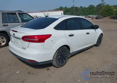 2015 Ford Focus S from USA, damaged, VIN 1FADP3E28FL321466